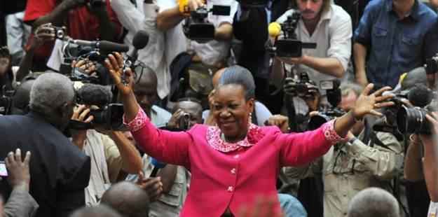 Samba-Panza lue prsidente de la Centrafrique, le 20 janvier  Bangui. (AFP PHOTO / ISSOUF SANOGO)