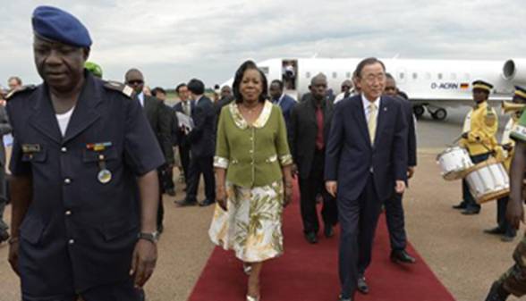 La prsidente centrafricaine Catherine Samba-Panza accueille le secrtaire gnral de l'ONU