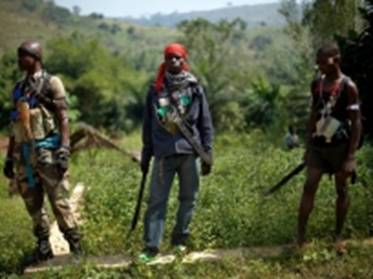 Milice Anti-balaka en fort prs de la 
capitale Bangui. 15 dcembre 2013