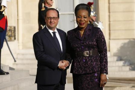 Catherine 
Samba-Panza reue  lElyse par Franois Hollande, 27 mai 2015