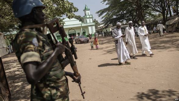 Soldat de la Minusca dans le quartier du PK5  Bangui, Centrafrique le 27 novembre 2015