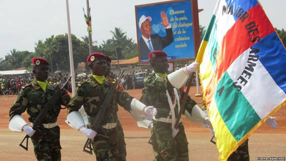 Parade militaire des FACA  Bangui en dcembre 2016