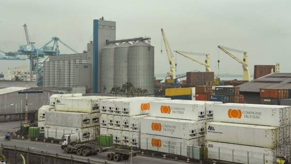 Une vue gnrale du port de Douala au Cameroun. Reinnier KAZE/AFP