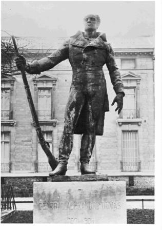La estatua perdida del general Dumas