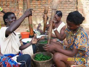 Pilage des feuilles de manioc.jpg