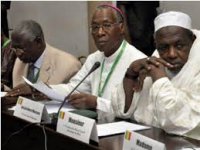Michel Djotodia rassure lEglise et rappelle  lodre les imams