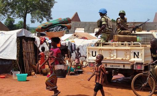 Casques bleus gabonais en patrouille  Bria en Centrafrique, en juin 2017