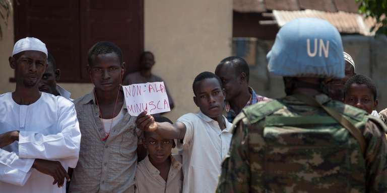 Des habitants musulmans du quartier PK5,  Bangui, manifestent contre la mission de l'ONU en Centrafrique, le 27 octobre 2017